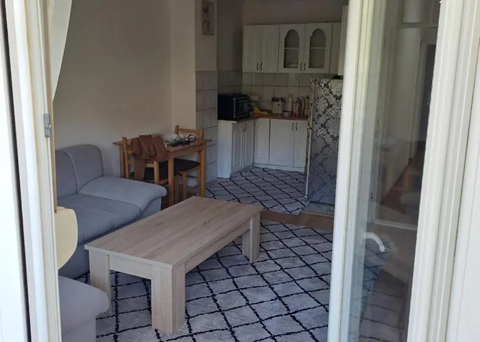 Apartman -Stan Na Dan-